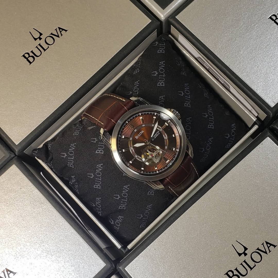 Bulova Mechanical 96A108 12085 - Imagen 3