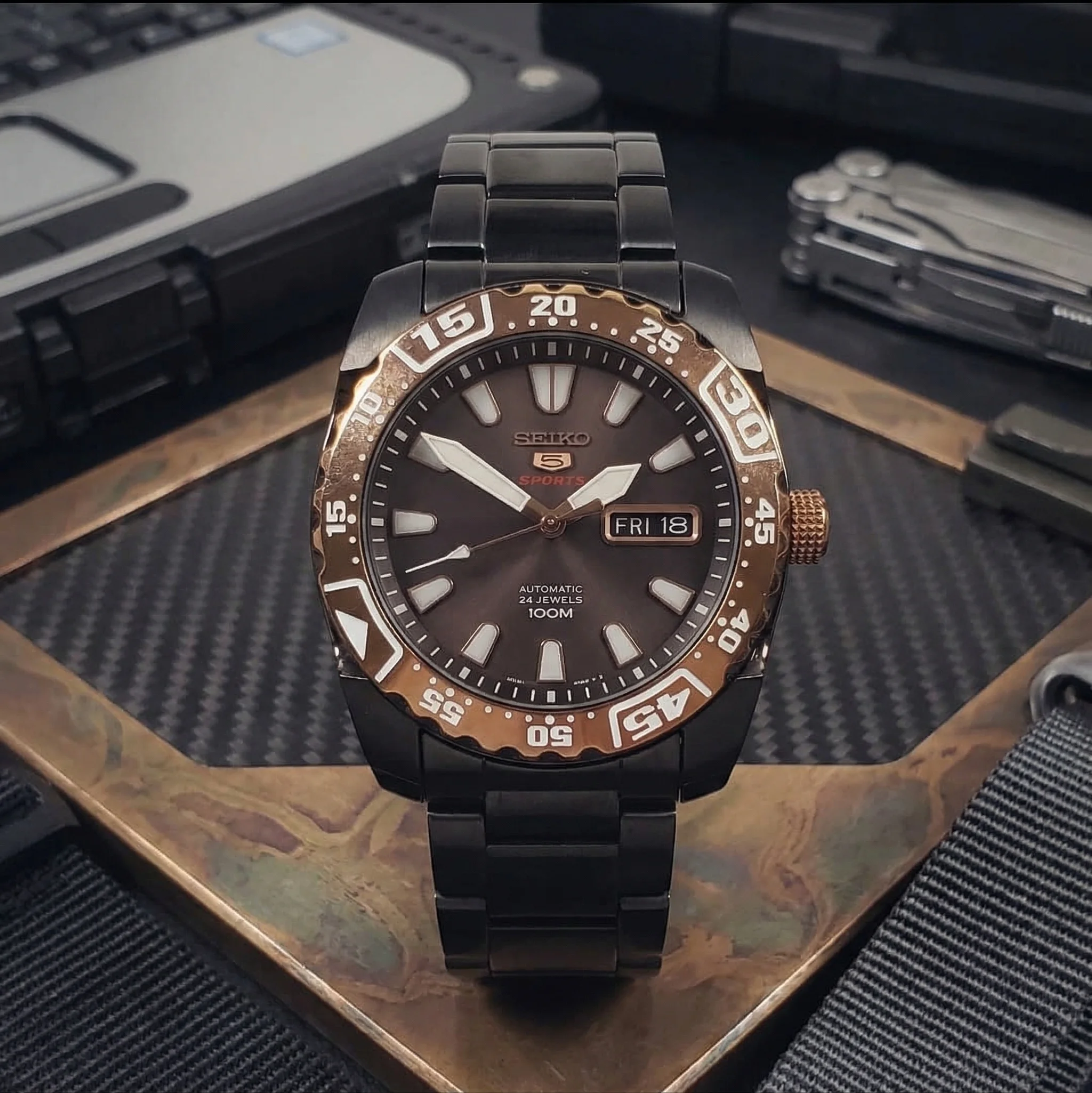 Seiko 5 Sports SRP172 12216